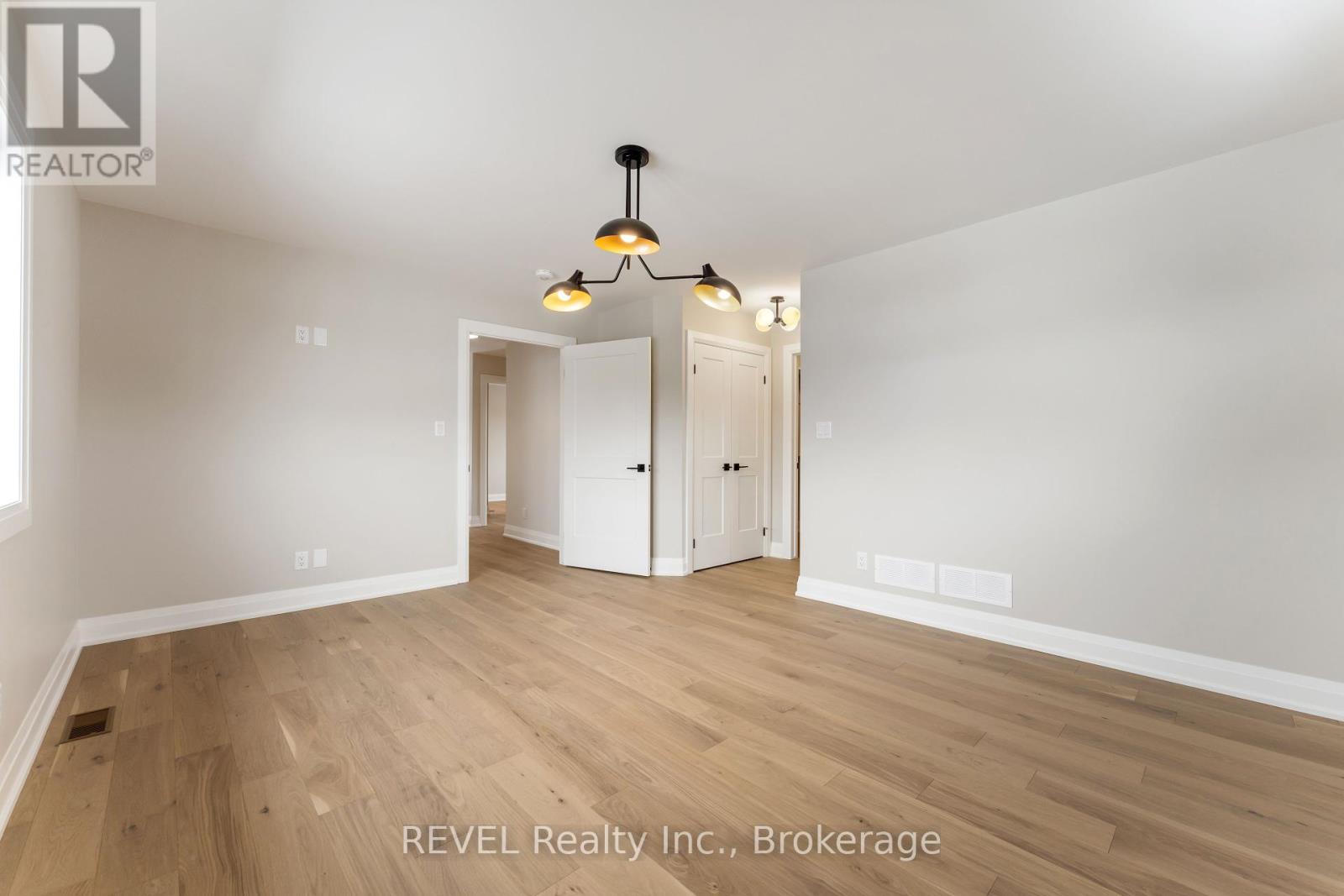 1 Elvira Way, Thorold, Ontario  L2V 0M7 - Photo 23 - X12381089