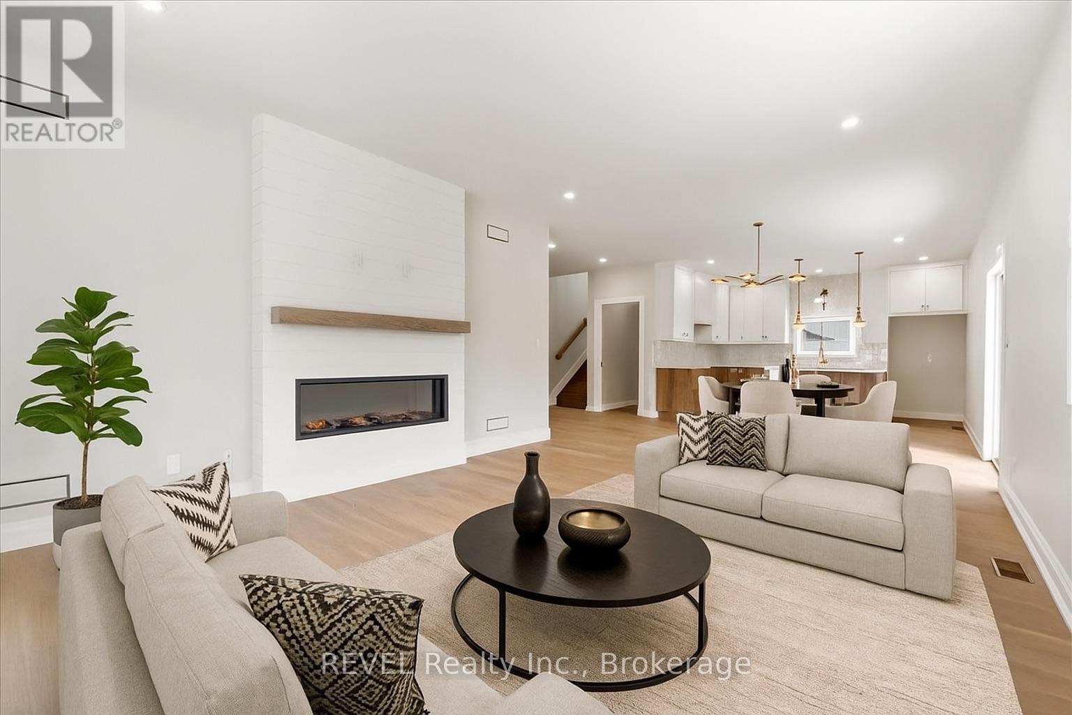 1 Elvira Way, Thorold, Ontario  L2V 0M7 - Photo 4 - X12381089