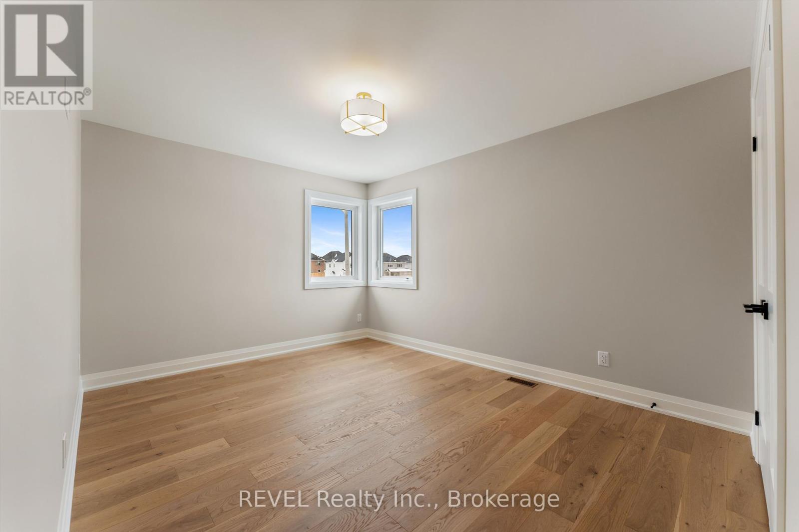 1 Elvira Way, Thorold, Ontario  L2V 0M7 - Photo 33 - X12381089