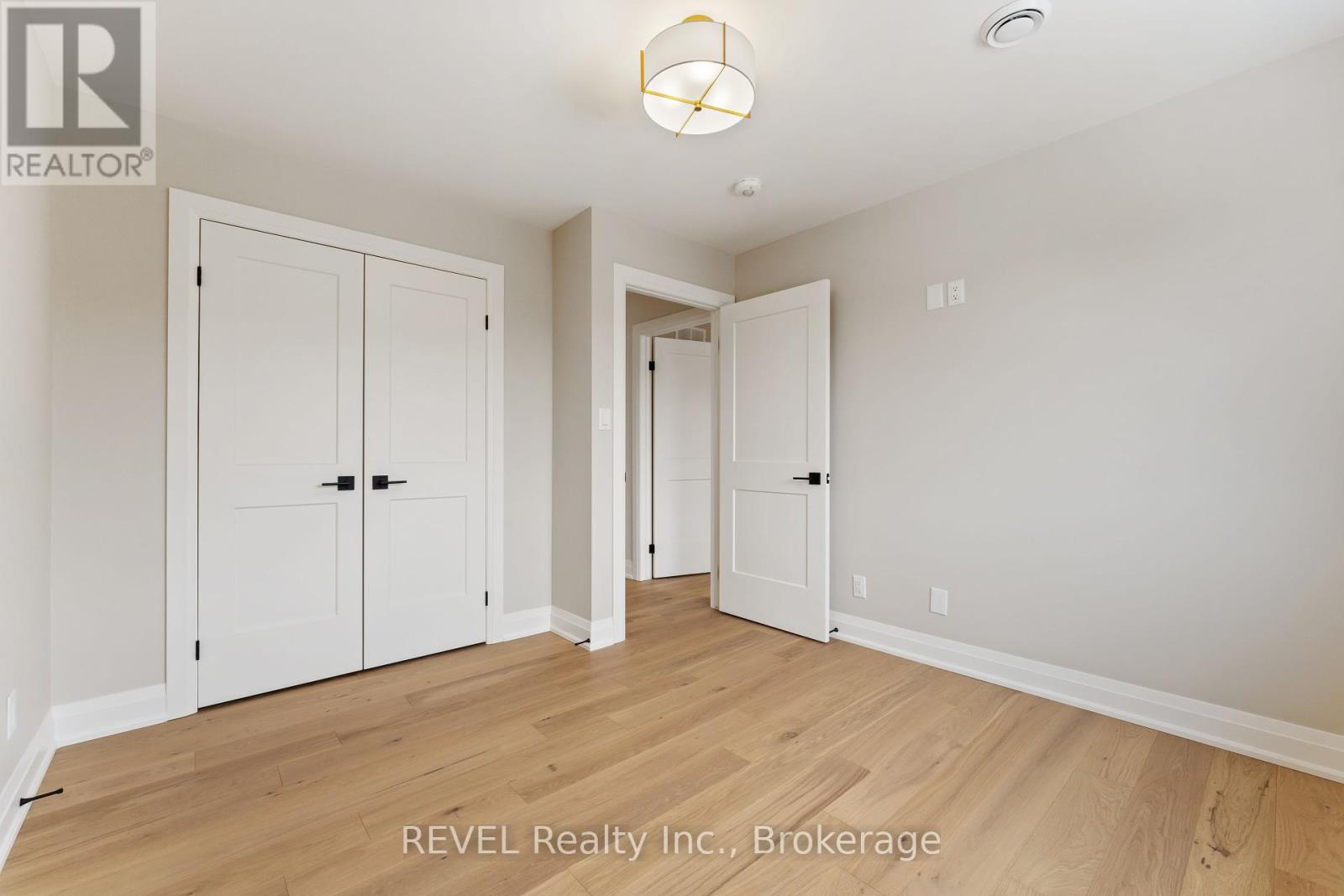 1 Elvira Way, Thorold, Ontario  L2V 0M7 - Photo 32 - X12381089