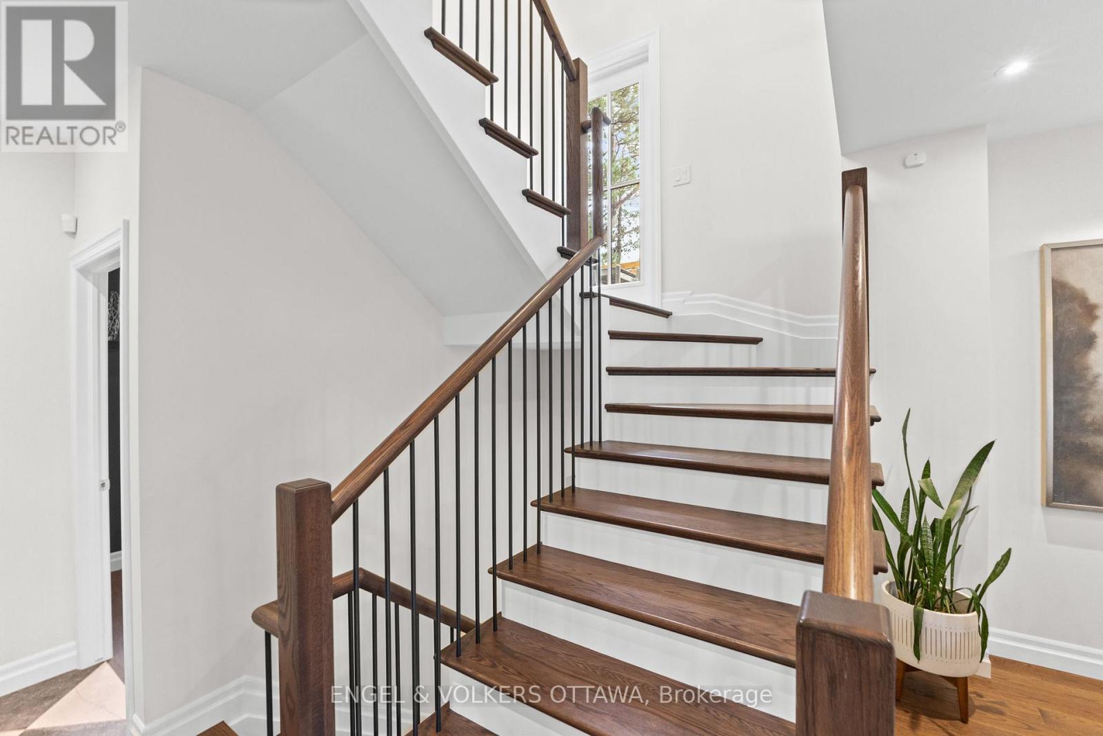 872 Iroquois Road, Ottawa, Ontario  K2A 3N2 - Photo 21 - X12422655