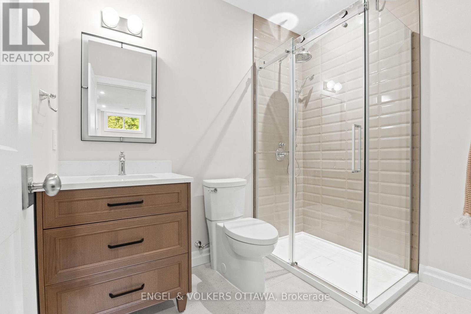 872 Iroquois Road, Ottawa, Ontario  K2A 3N2 - Photo 36 - X12422655