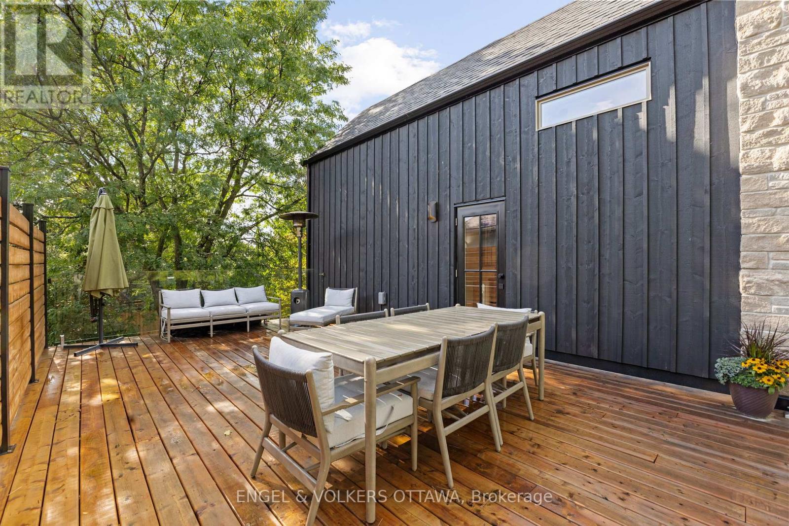872 Iroquois Road, Ottawa, Ontario  K2A 3N2 - Photo 39 - X12422655