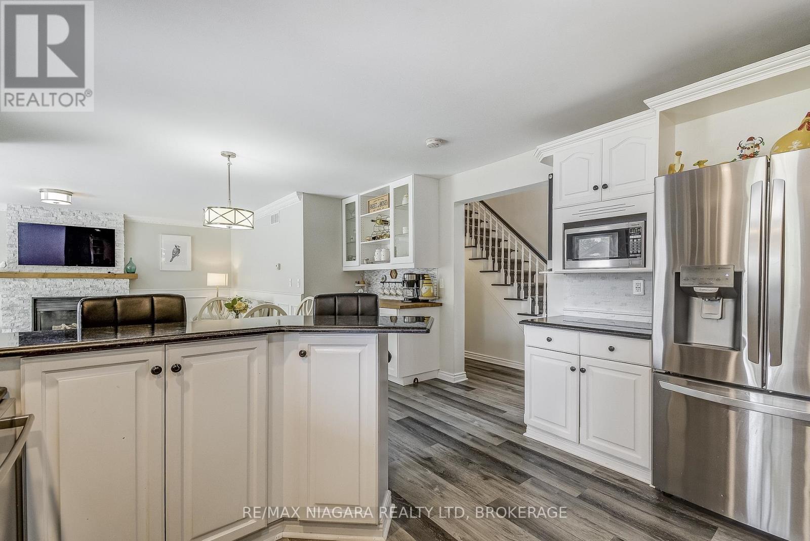 80 Green Meadow Crescent, Welland, Ontario  L3C 6X4 - Photo 16 - X12422648