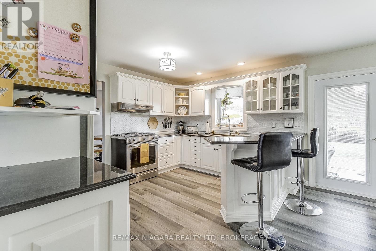 80 Green Meadow Crescent, Welland, Ontario  L3C 6X4 - Photo 17 - X12422648