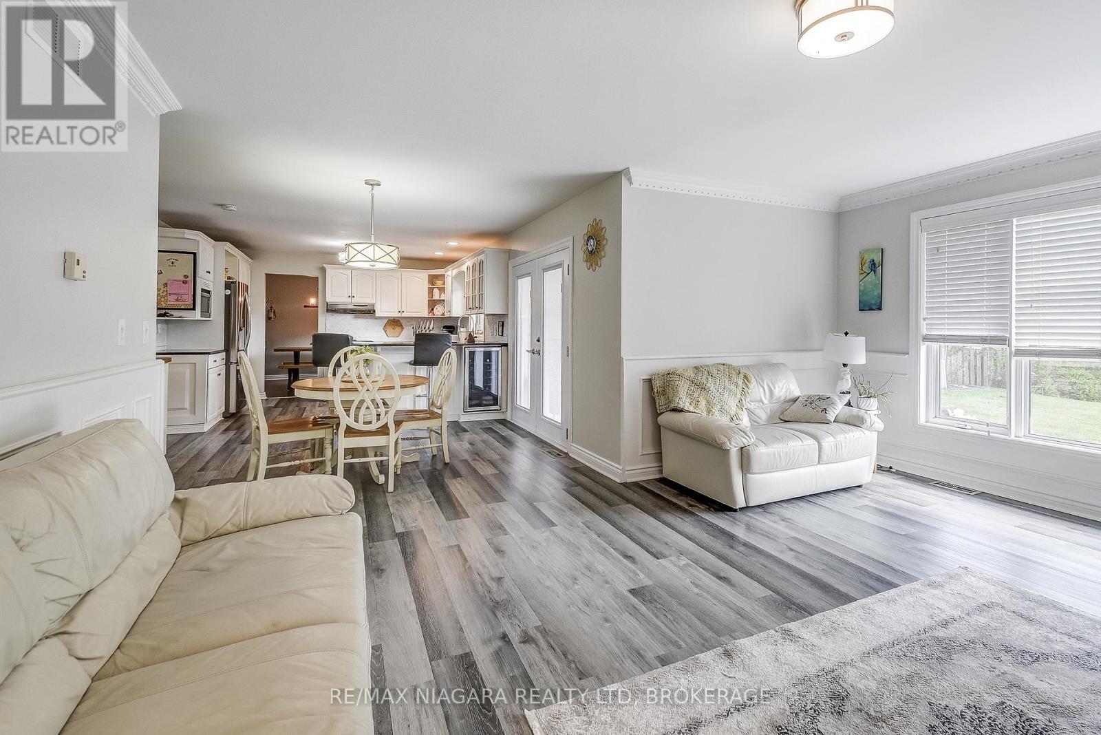 80 Green Meadow Crescent, Welland, Ontario  L3C 6X4 - Photo 21 - X12422648