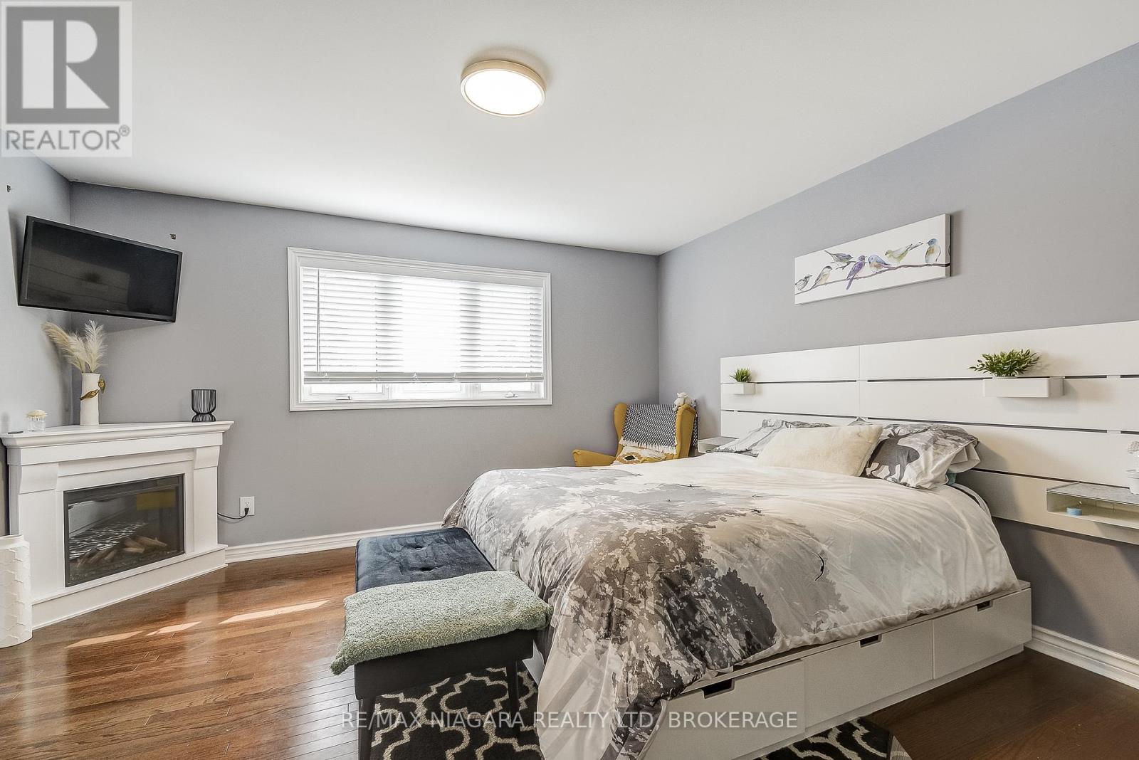 80 Green Meadow Crescent, Welland, Ontario  L3C 6X4 - Photo 30 - X12422648