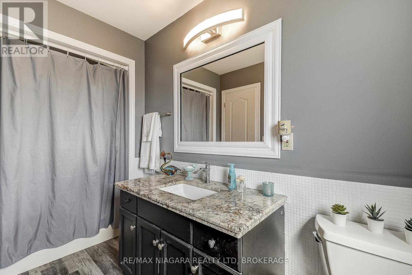 80 Green Meadow Crescent, Welland, Ontario  L3C 6X4 - Photo 33 - X12422648