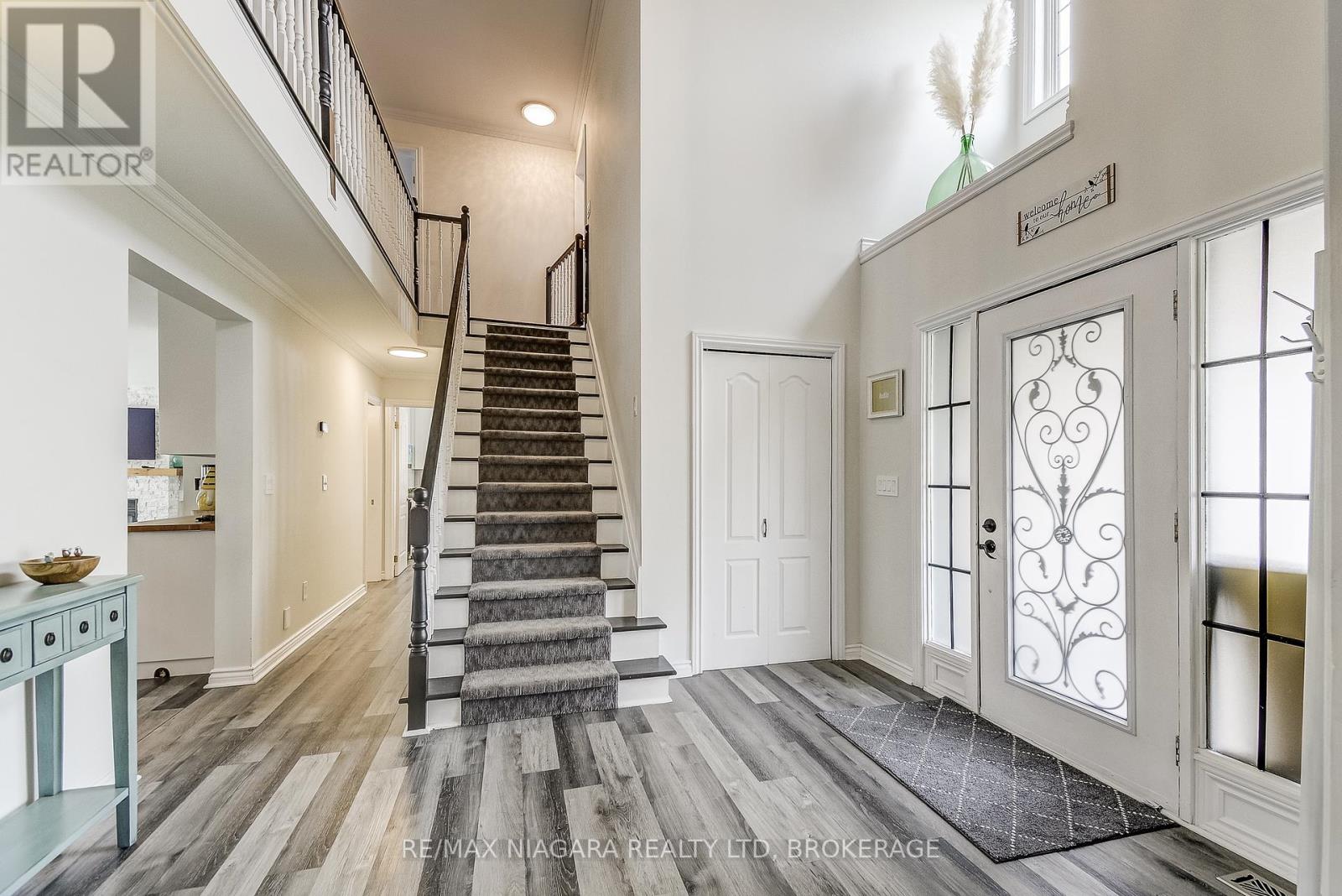 80 Green Meadow Crescent, Welland, Ontario  L3C 6X4 - Photo 5 - X12422648