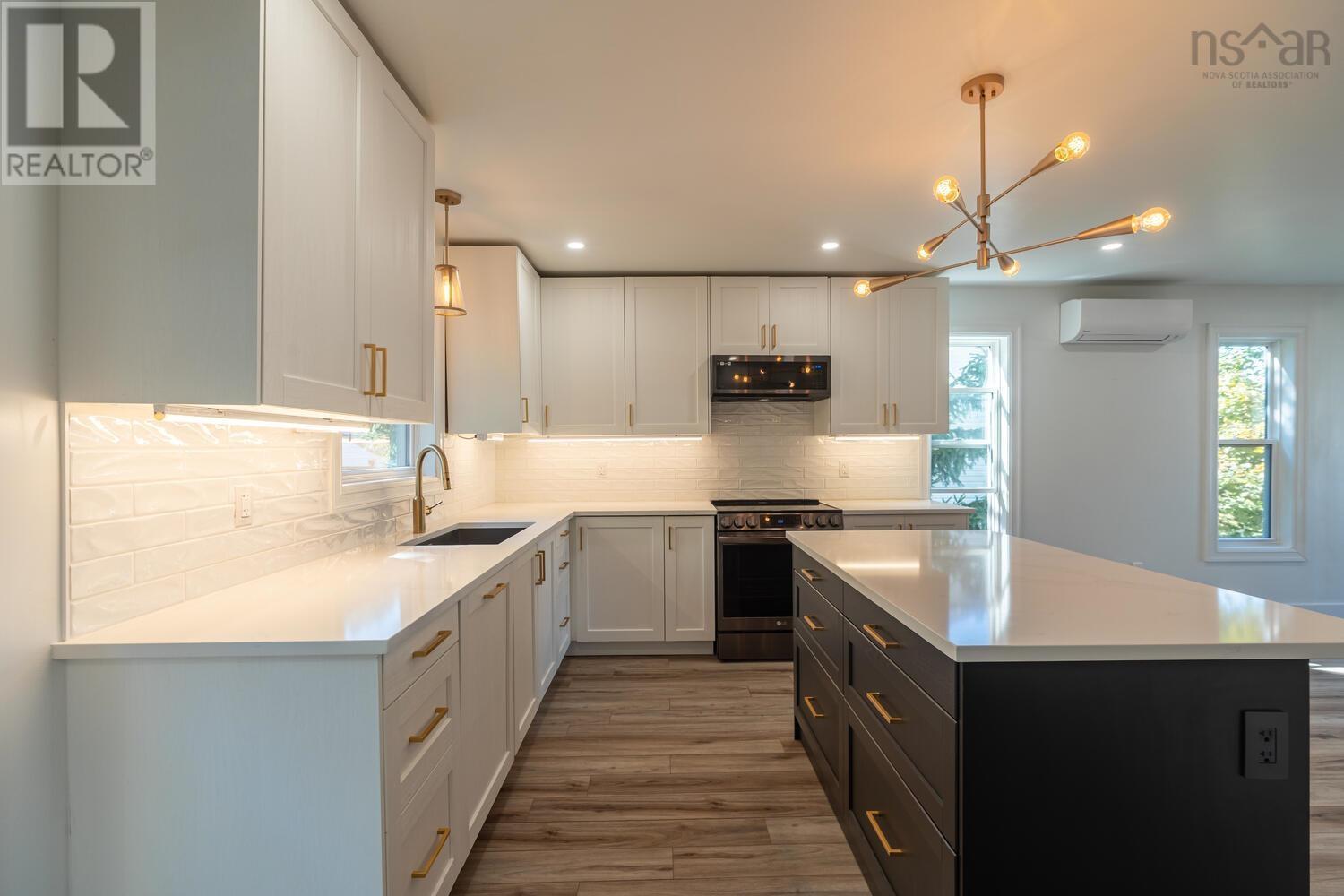 Property at 103 Armcrest Drive image 4