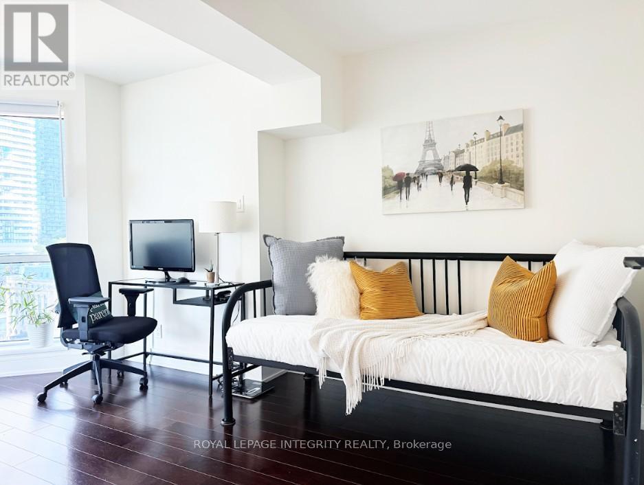 1410 - 10 Queens Quay W, Toronto (Waterfront Communities), Ontario  M5J 2R9 - Photo 21 - C12407417