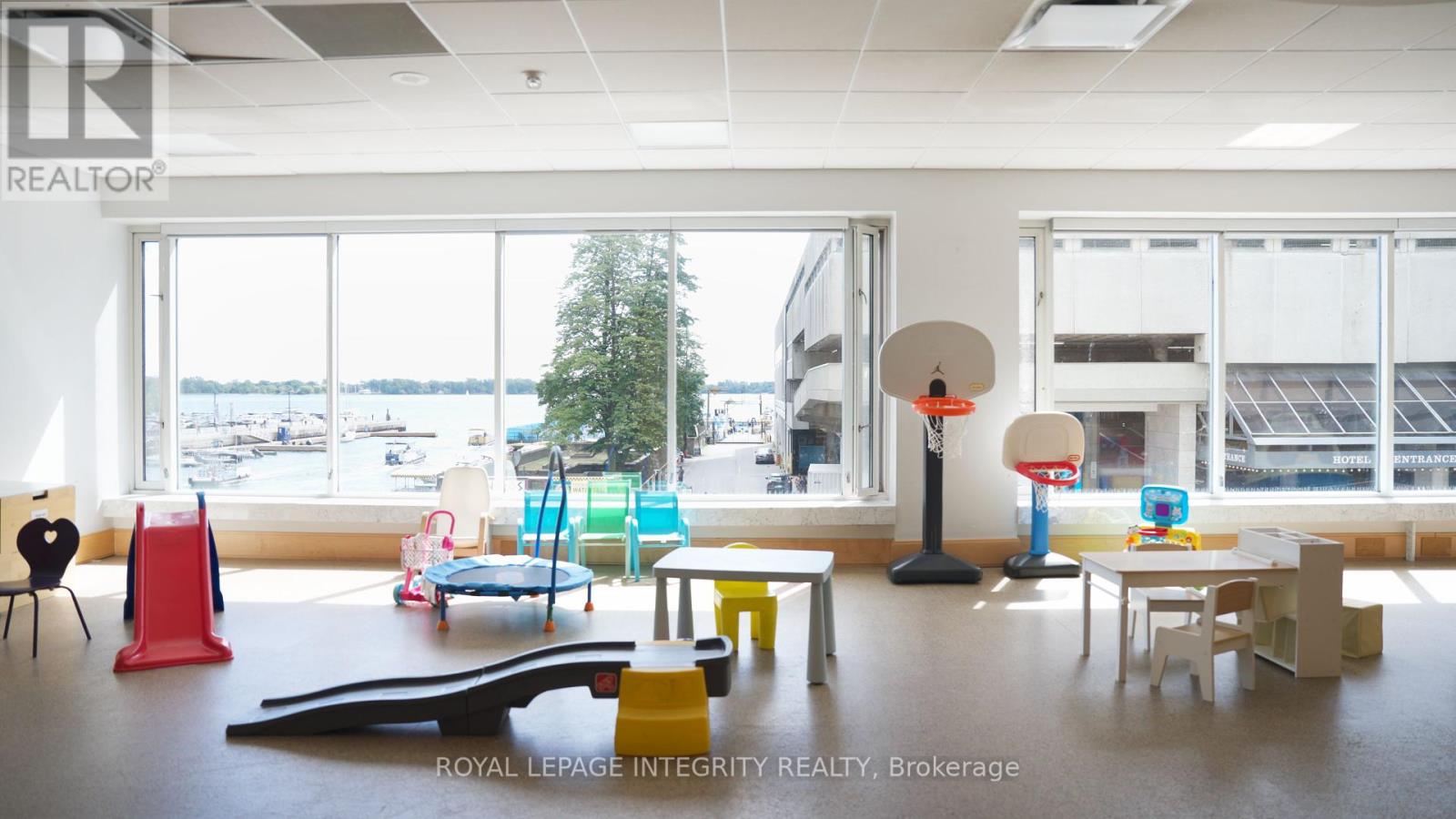 1410 - 10 Queens Quay W, Toronto (Waterfront Communities), Ontario  M5J 2R9 - Photo 33 - C12407417
