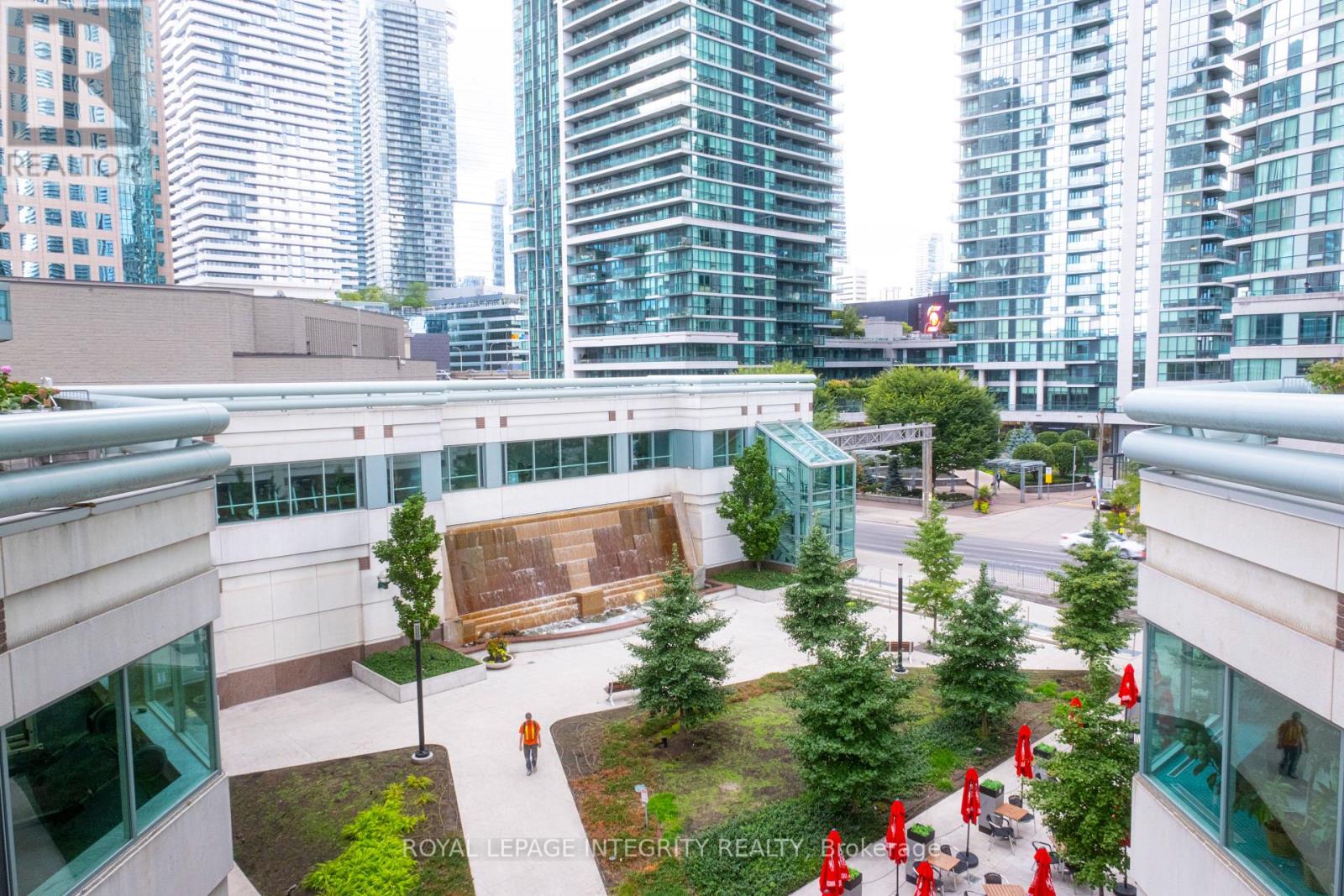 1410 - 10 Queens Quay W, Toronto (Waterfront Communities), Ontario  M5J 2R9 - Photo 41 - C12407417
