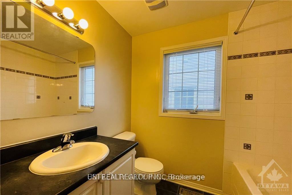812 Mishi Private, Ottawa, Ontario  K1K 5C5 - Photo 45 - X12417564