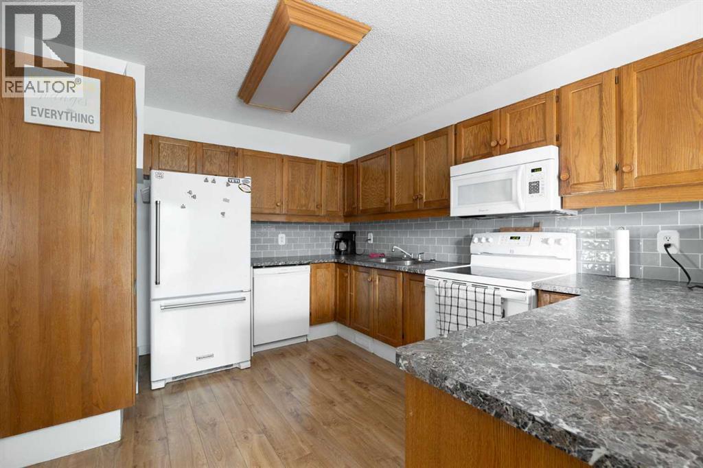 1053 Timberline Drive, Fort Mcmurray, Alberta  T9K 1R2 - Photo 8 - A2240253