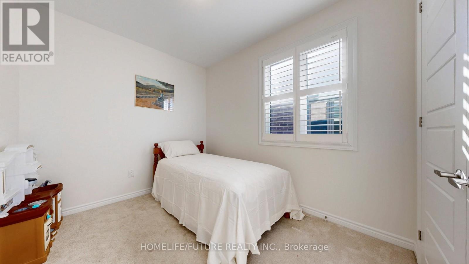 92 Barkerville Drive, Whitby, Ontario  L1P 0L8 - Photo 34 - E12422646
