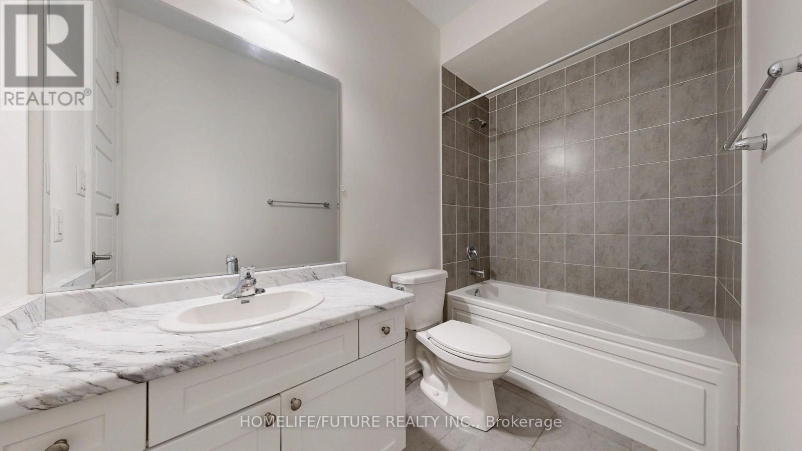 92 Barkerville Drive, Whitby, Ontario  L1P 0L8 - Photo 41 - E12422646
