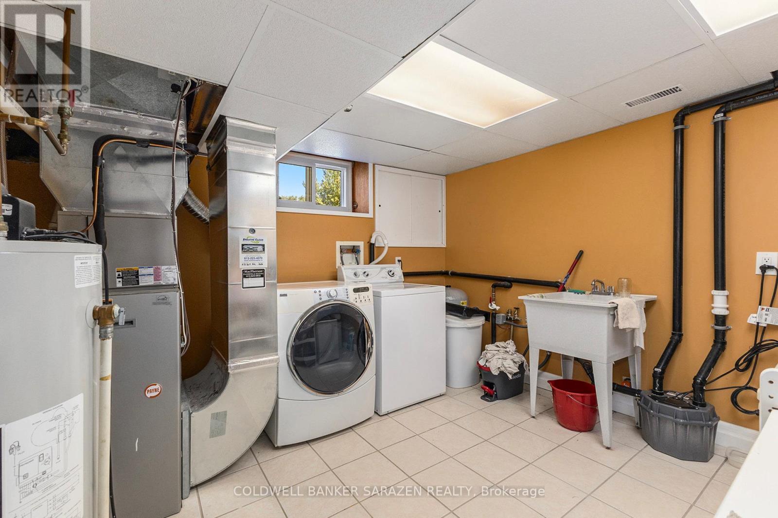 32 Wabalac Drive, Mcnab/braeside, Ontario  K7S 3G9 - Photo 25 - X12421213