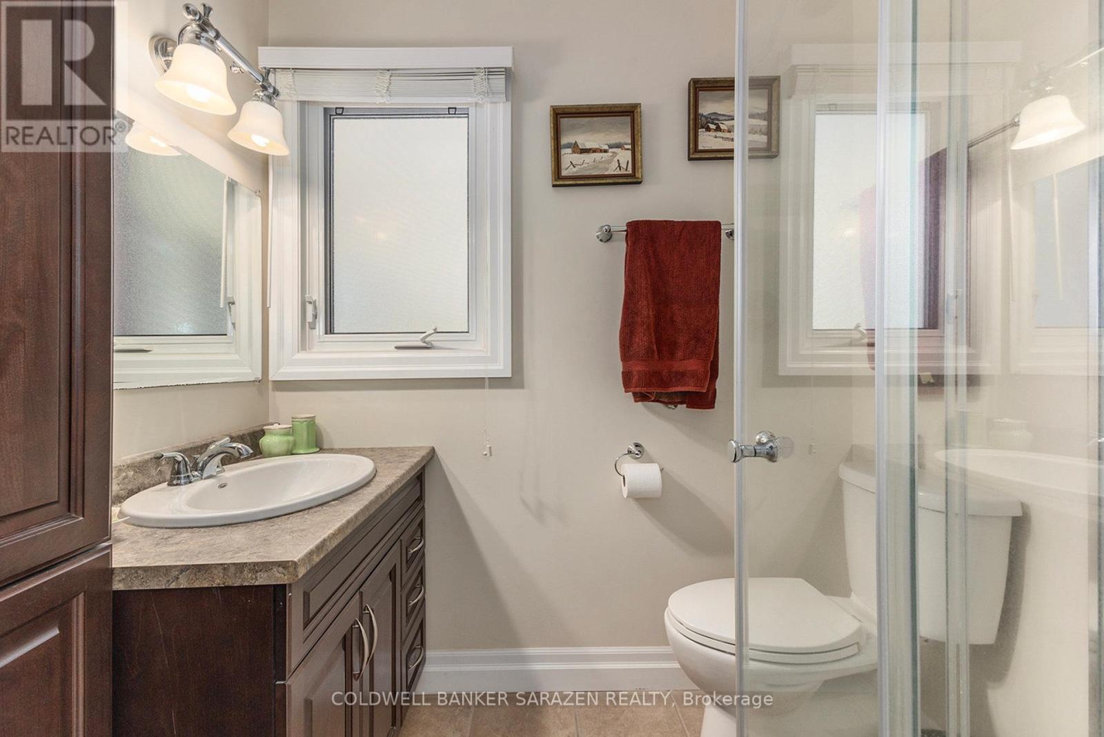 32 Wabalac Drive, Mcnab/braeside, Ontario  K7S 3G9 - Photo 18 - X12421213
