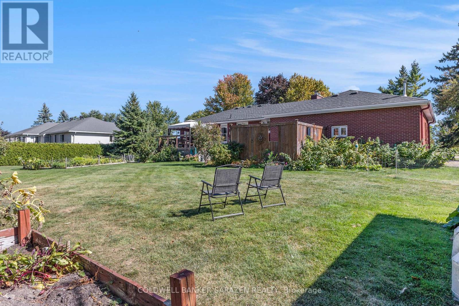 32 Wabalac Drive, Mcnab/braeside, Ontario  K7S 3G9 - Photo 34 - X12421213