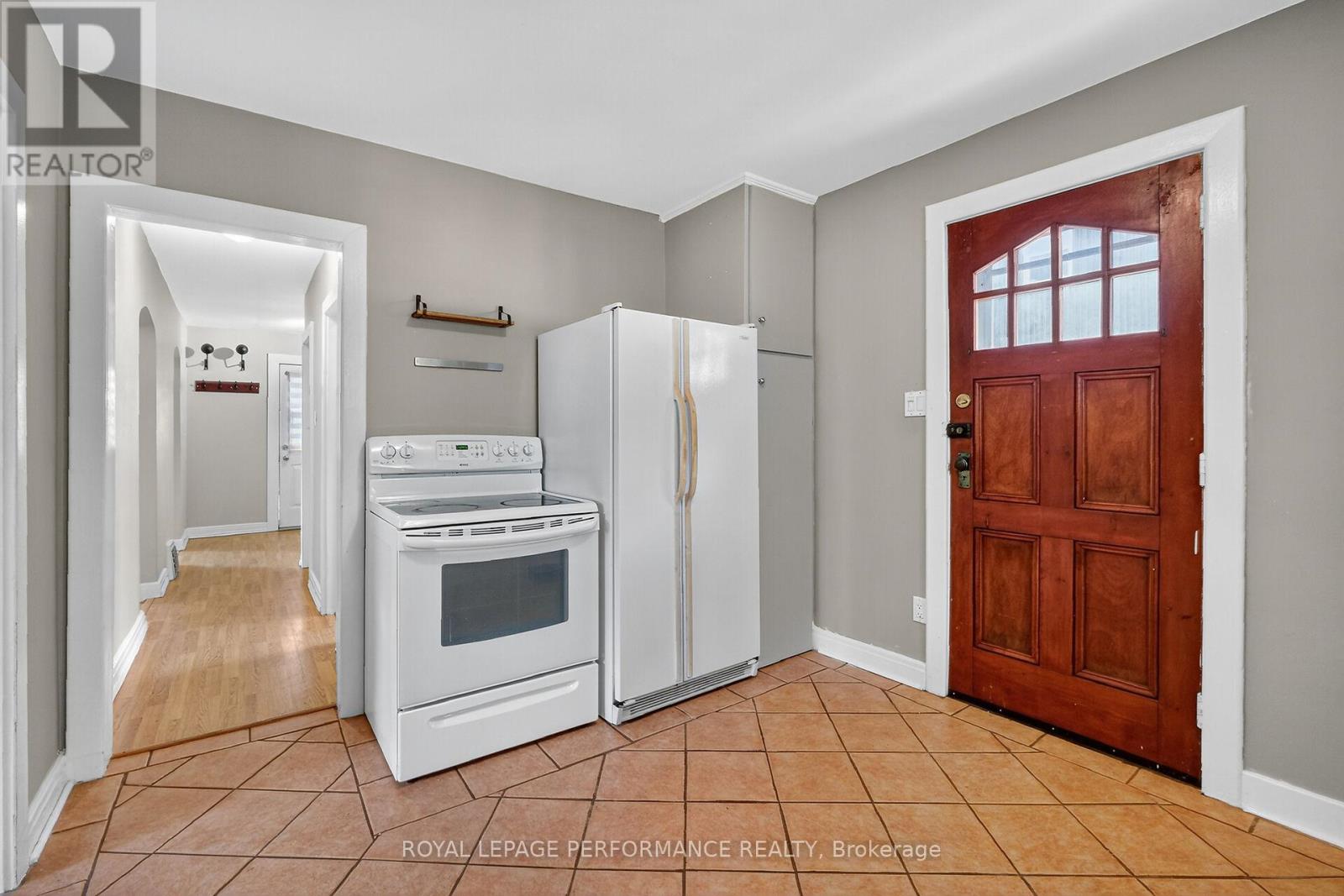 261 Montfort Street, Ottawa, Ontario  K1L 5P1 - Photo 10 - X12421603