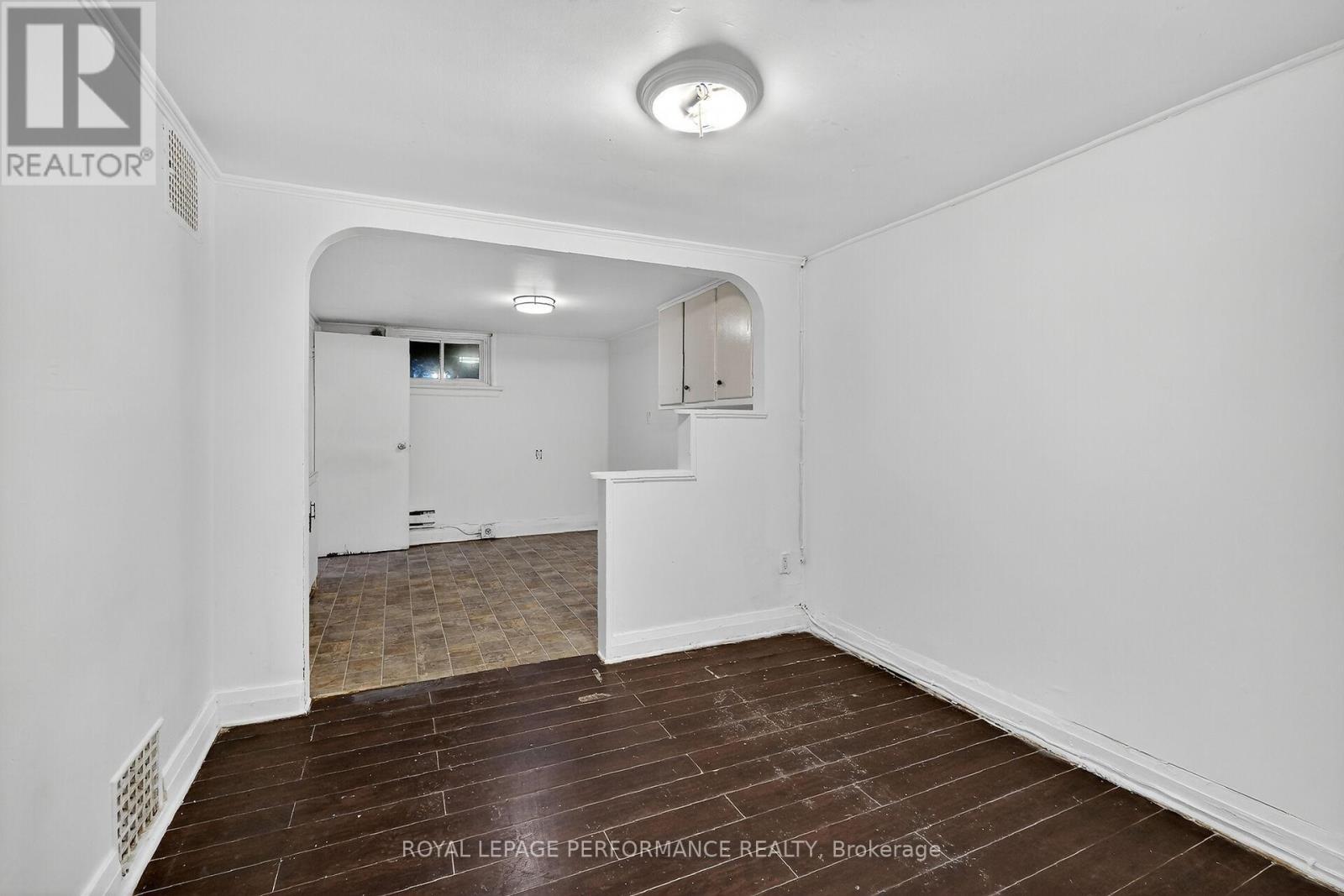 261 Montfort Street, Ottawa, Ontario  K1L 5P1 - Photo 20 - X12421603