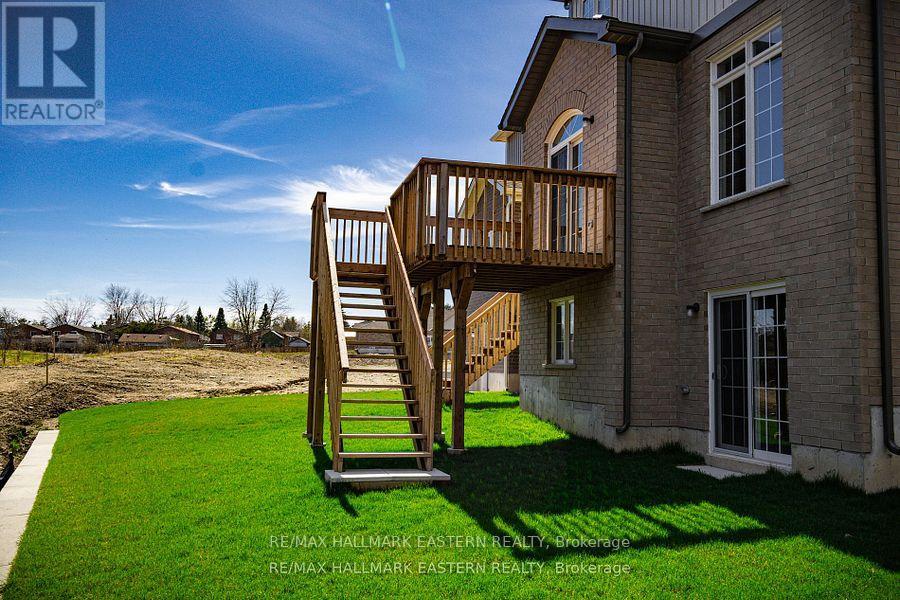 37 Coldbrook Drive, Cavan Monaghan, Ontario  L0A 1G0 - Photo 36 - X12422690