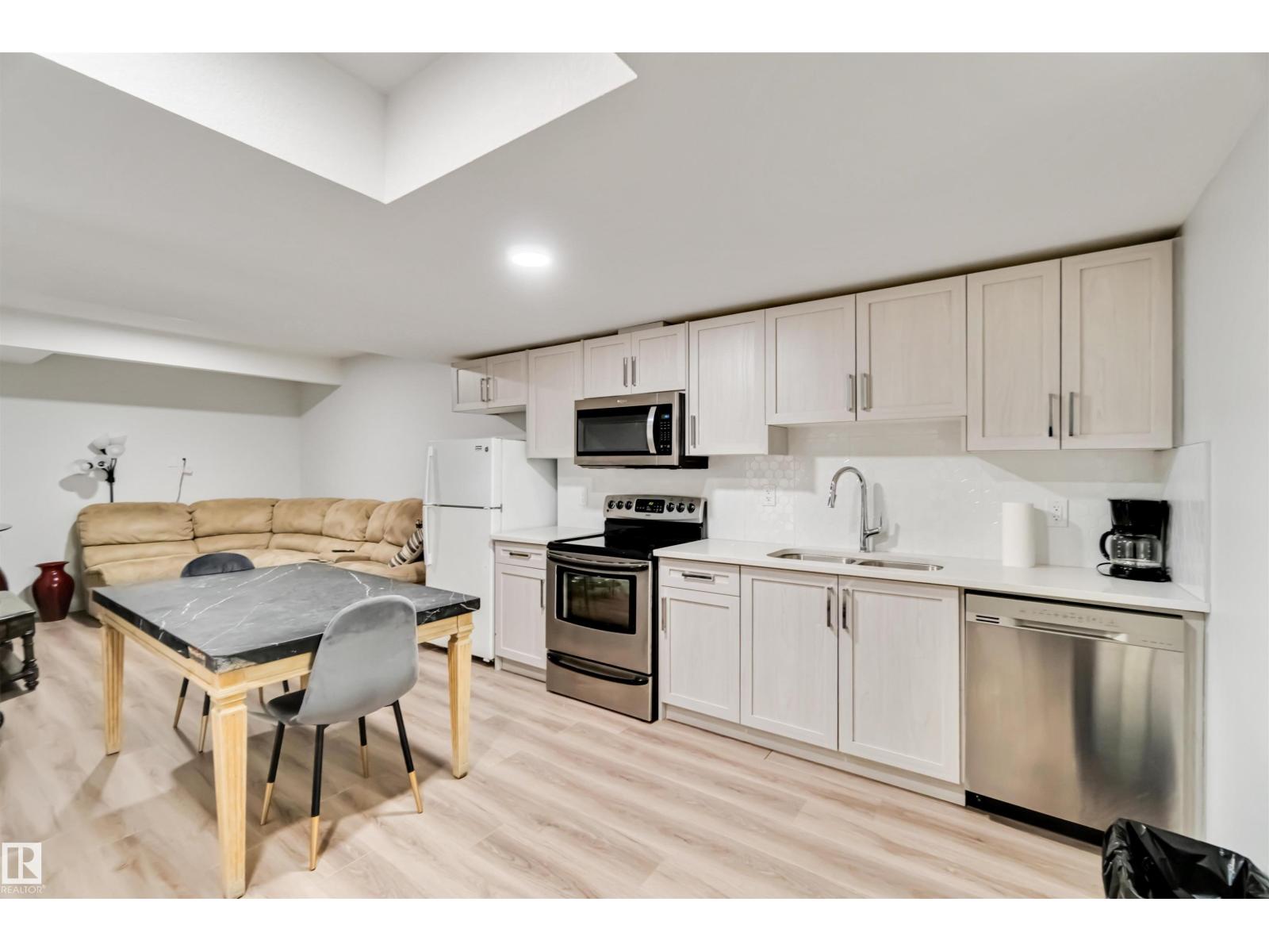 3027 200 St Nw, Edmonton, Alberta  T6M 1N7 - Photo 11 - E4433295