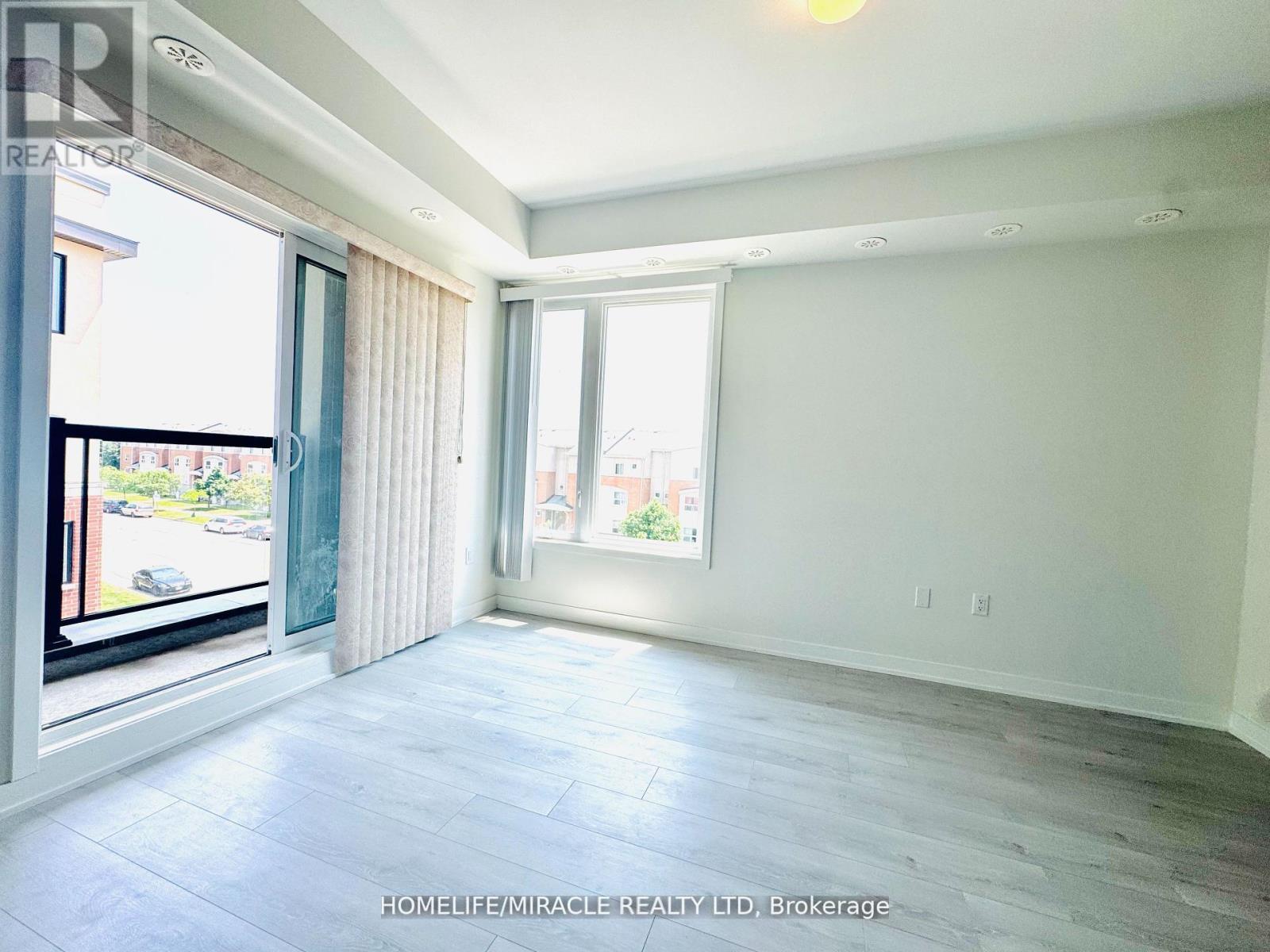 36 - 3409 Ridgeway Drive, Mississauga, Ontario  L5L 0B9 - Photo 3 - W12422661