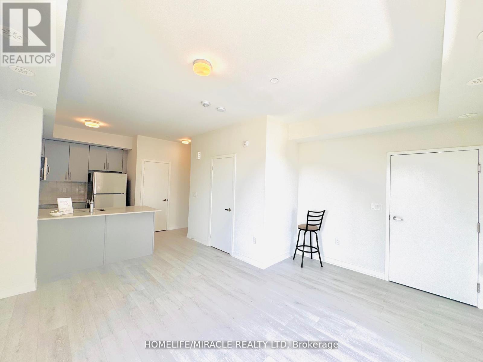 36 - 3409 Ridgeway Drive, Mississauga, Ontario  L5L 0B9 - Photo 8 - W12422661