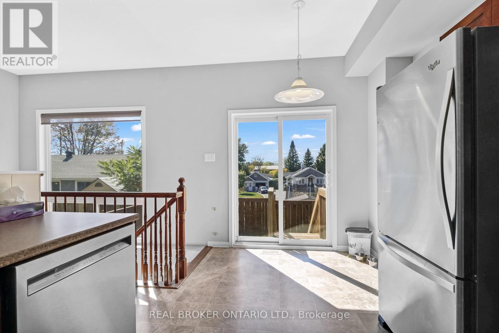 132 Dahlia Street, Clarence-Rockland, Ontario  K4K 0G1 - Photo 11 - X12422700
