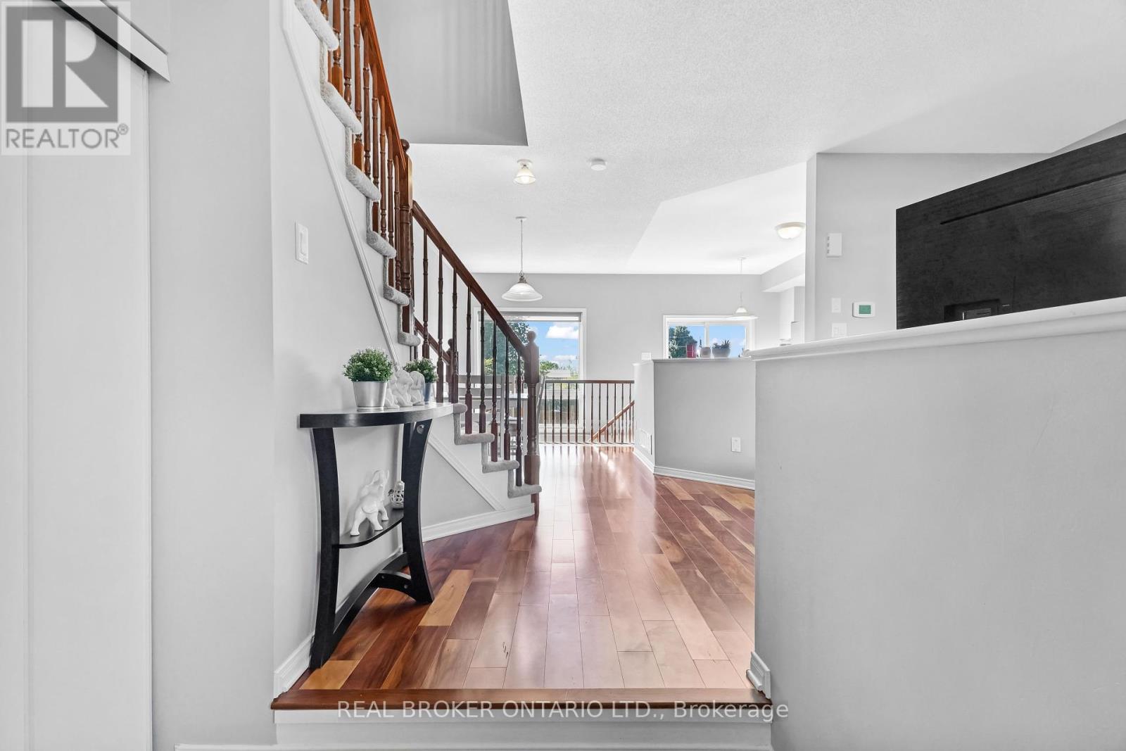 132 Dahlia Street, Clarence-Rockland, Ontario  K4K 0G1 - Photo 13 - X12422700