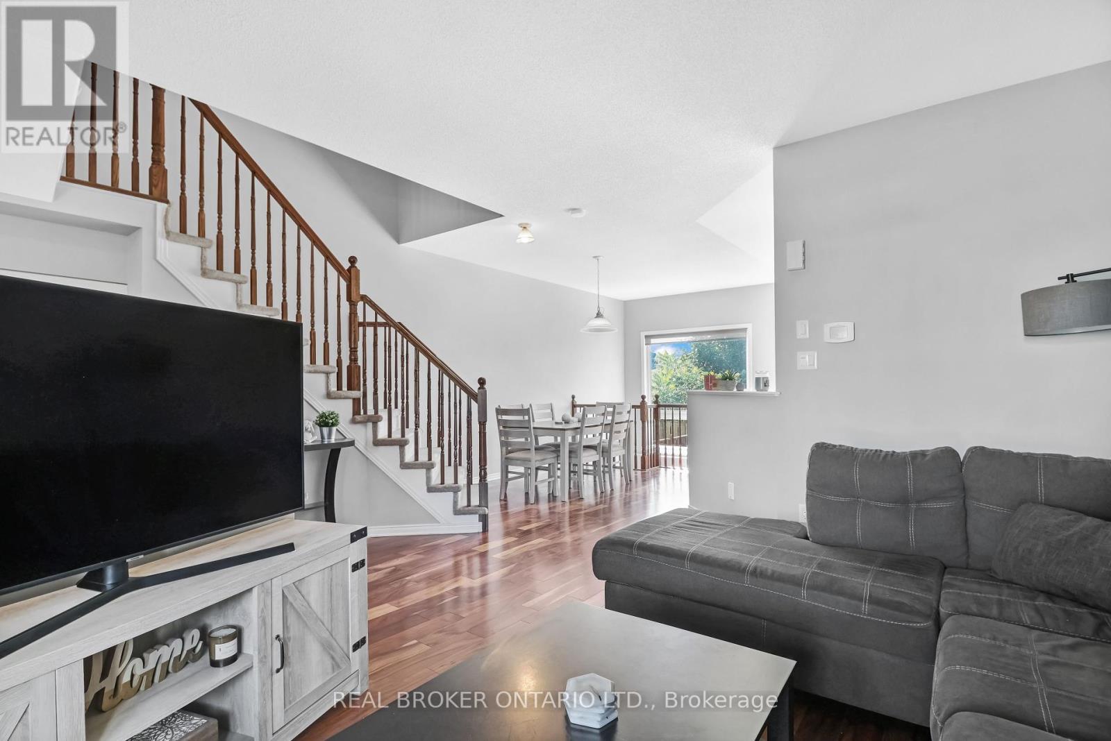 132 Dahlia Street, Clarence-Rockland, Ontario  K4K 0G1 - Photo 6 - X12422700