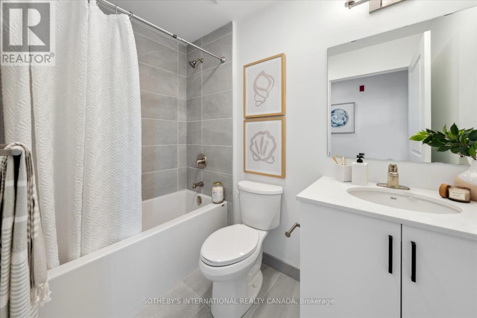 201 - 19b West Street N, Kawartha Lakes, Ontario  K0M 1N0 - Photo 27 - X12422671