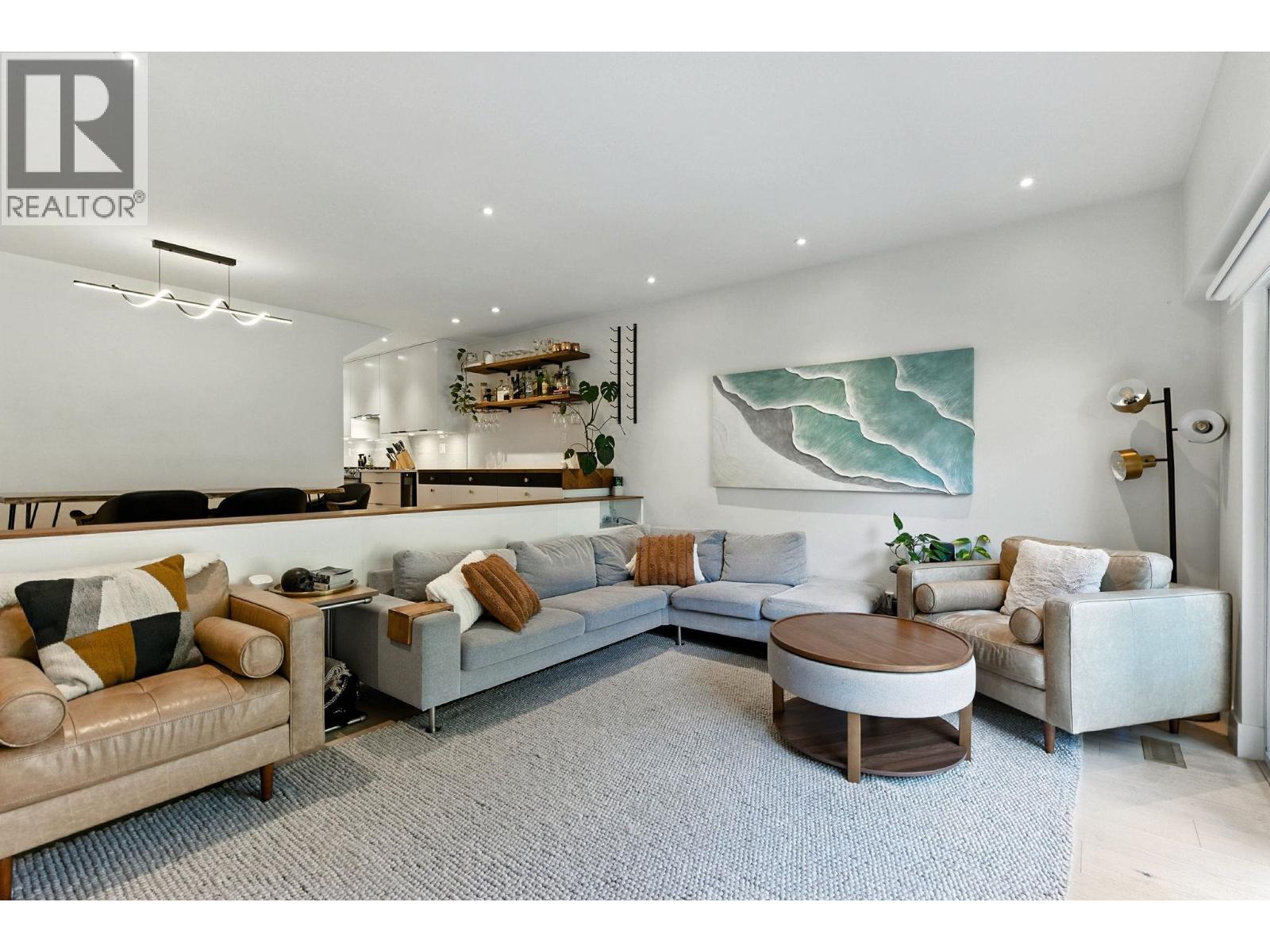 137 3300 CAPILANO ROAD, North Vancouver, British Columbia