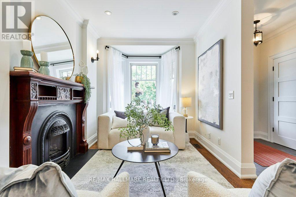 645 Balliol Street, Toronto, Ontario  M4S 1E6 - Photo 3 - C12422704