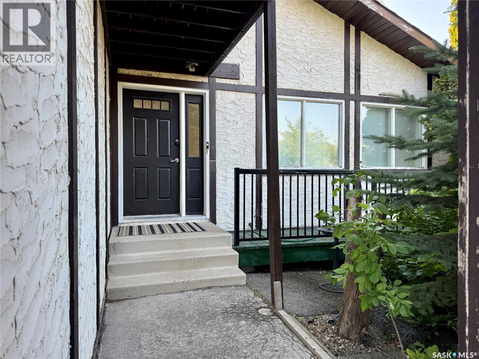 1107 16th Street, Humboldt, Saskatchewan  S0K 2A0 - Photo 1 - SK019175
