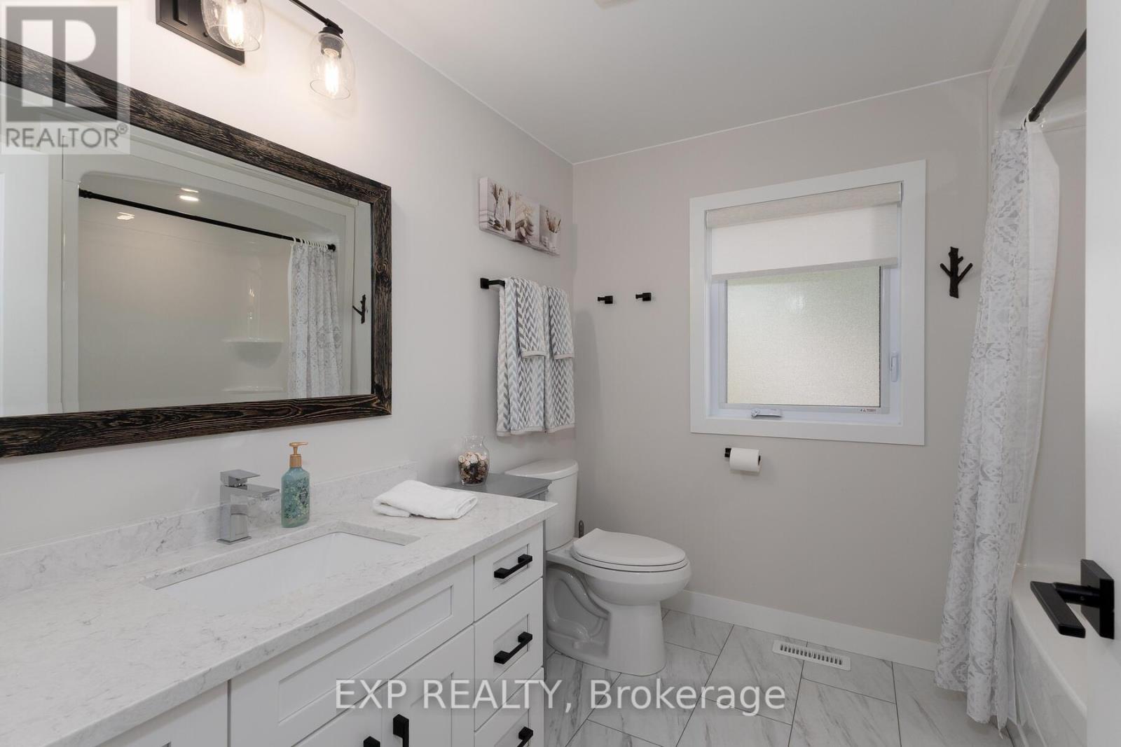 14 William Street, Tillsonburg, Ontario  N4G 1L8 - Photo 30 - X12422720