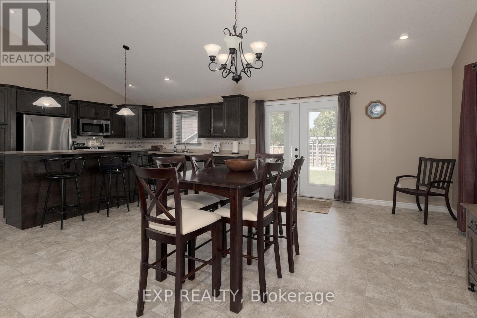 38 Fulton Street, Bayham, Ontario  N0J 1Z0 - Photo 19 - X12422737