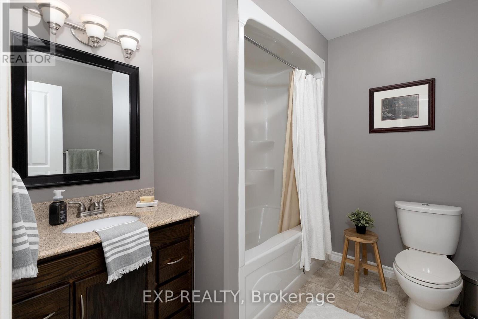 38 Fulton Street, Bayham, Ontario  N0J 1Z0 - Photo 23 - X12422737