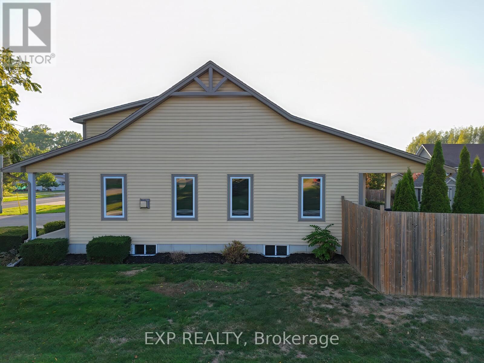 38 Fulton Street, Bayham, Ontario  N0J 1Z0 - Photo 43 - X12422737