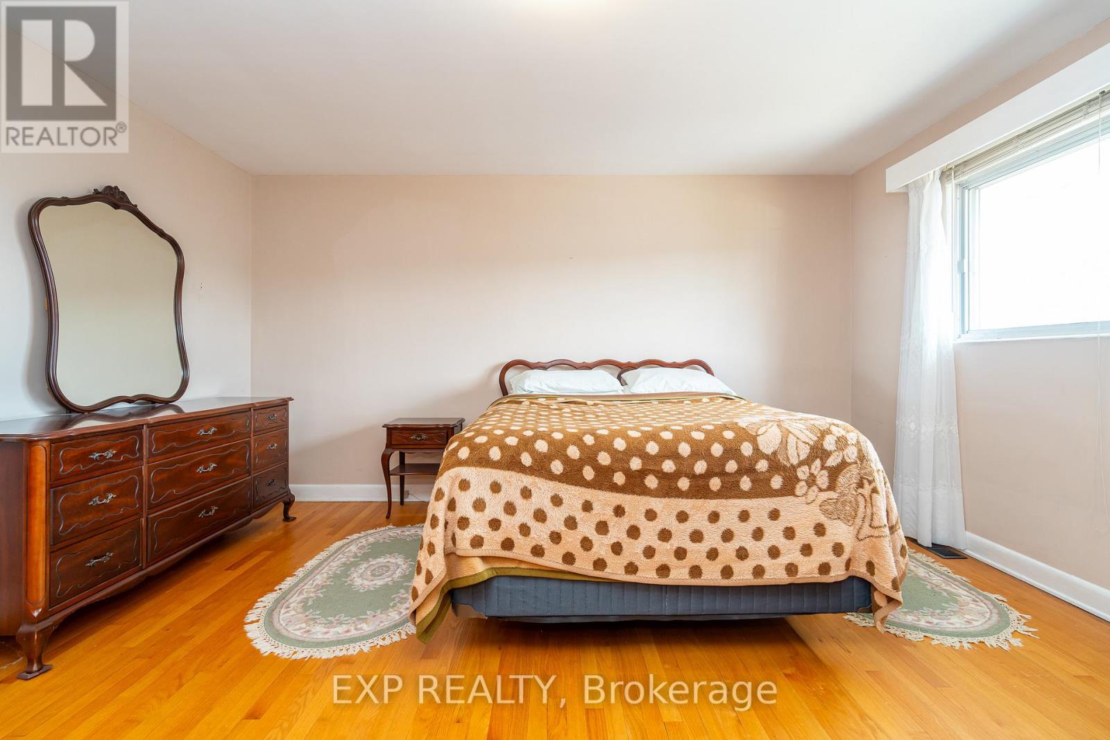 1008 Riddell Avenue S, Ottawa, Ontario  K2C 2J5 - Photo 13 - X12422733