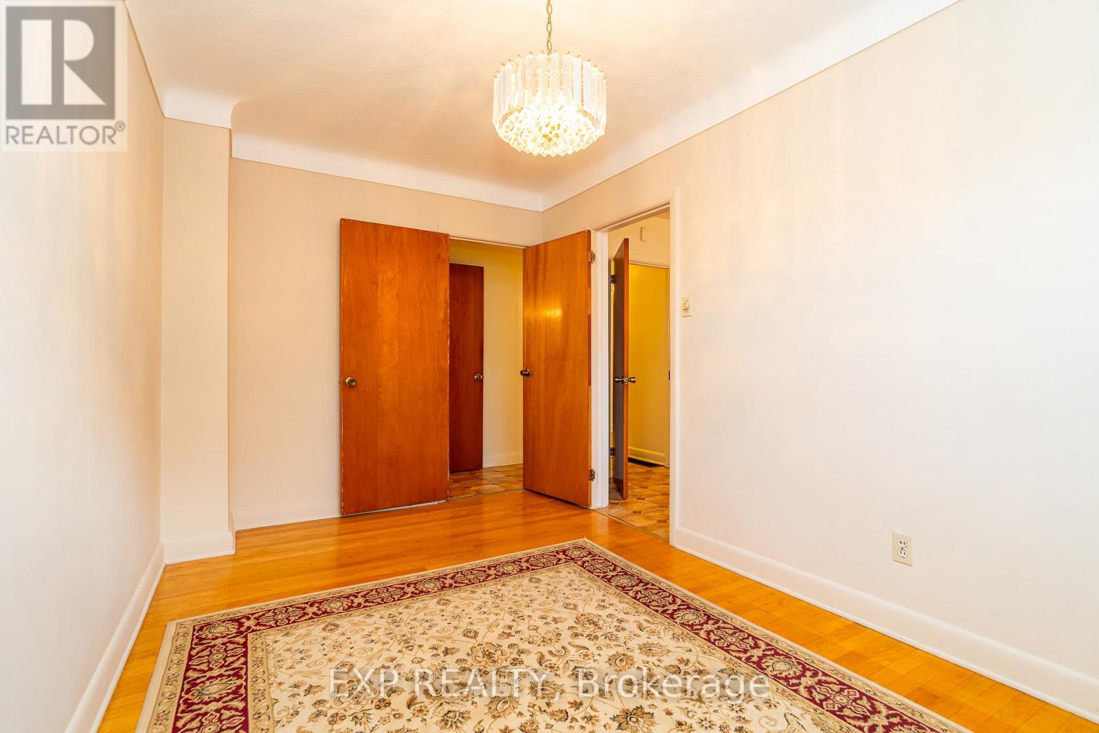 1008 Riddell Avenue S, Ottawa, Ontario  K2C 2J5 - Photo 18 - X12422733