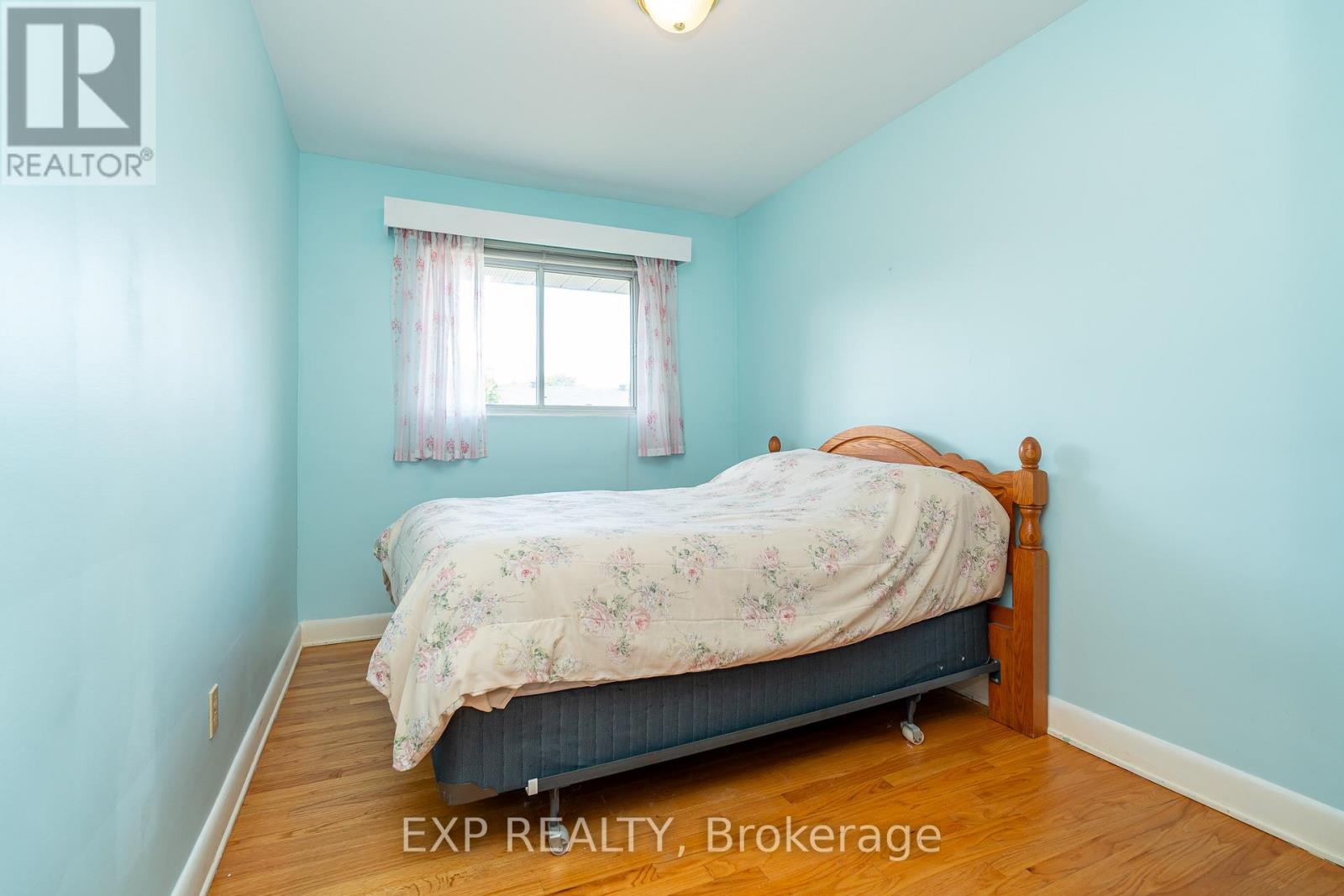 1008 Riddell Avenue S, Ottawa, Ontario  K2C 2J5 - Photo 19 - X12422733