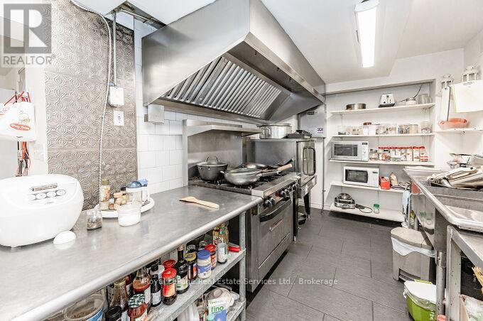 925 King Street W, Hamilton, Ontario  L8S 1K7 - Photo 8 - X12422739