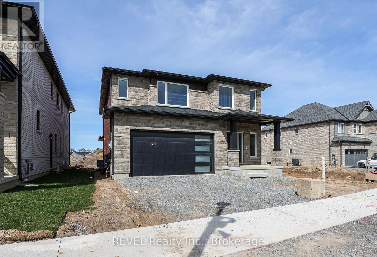 111 Acacia Road, Pelham, Ontario  L0S 1E6 - Photo 16 - X12422754