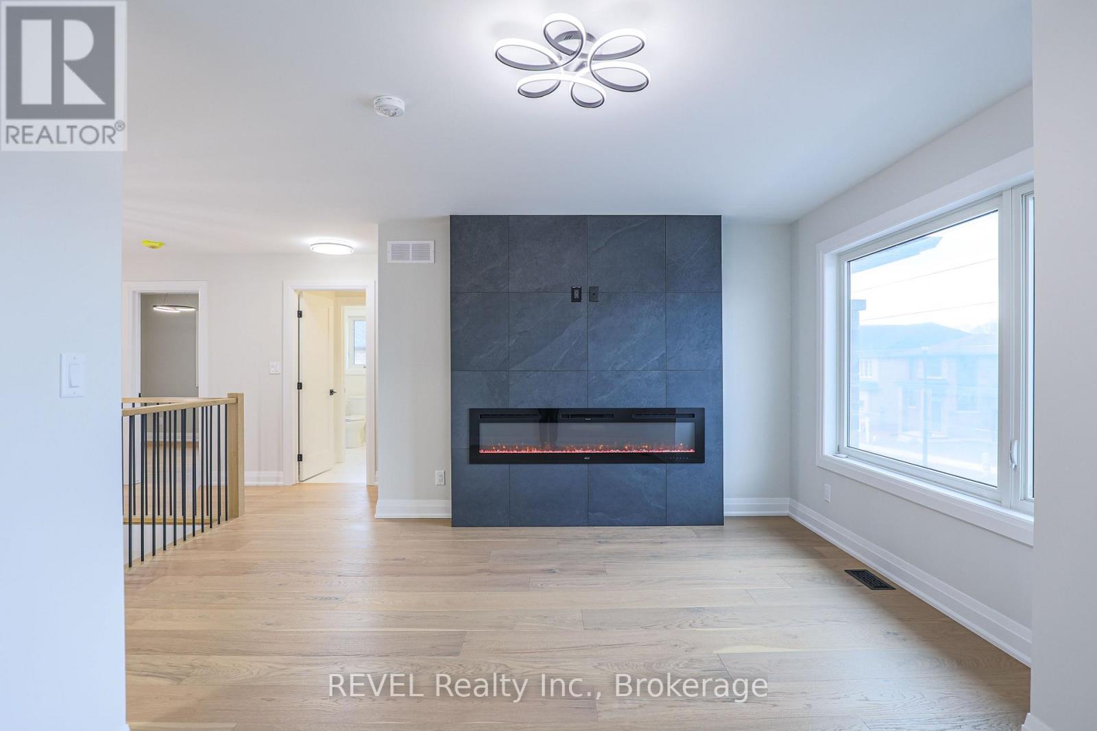 111 Acacia Road, Pelham, Ontario  L0S 1E6 - Photo 6 - X12422754
