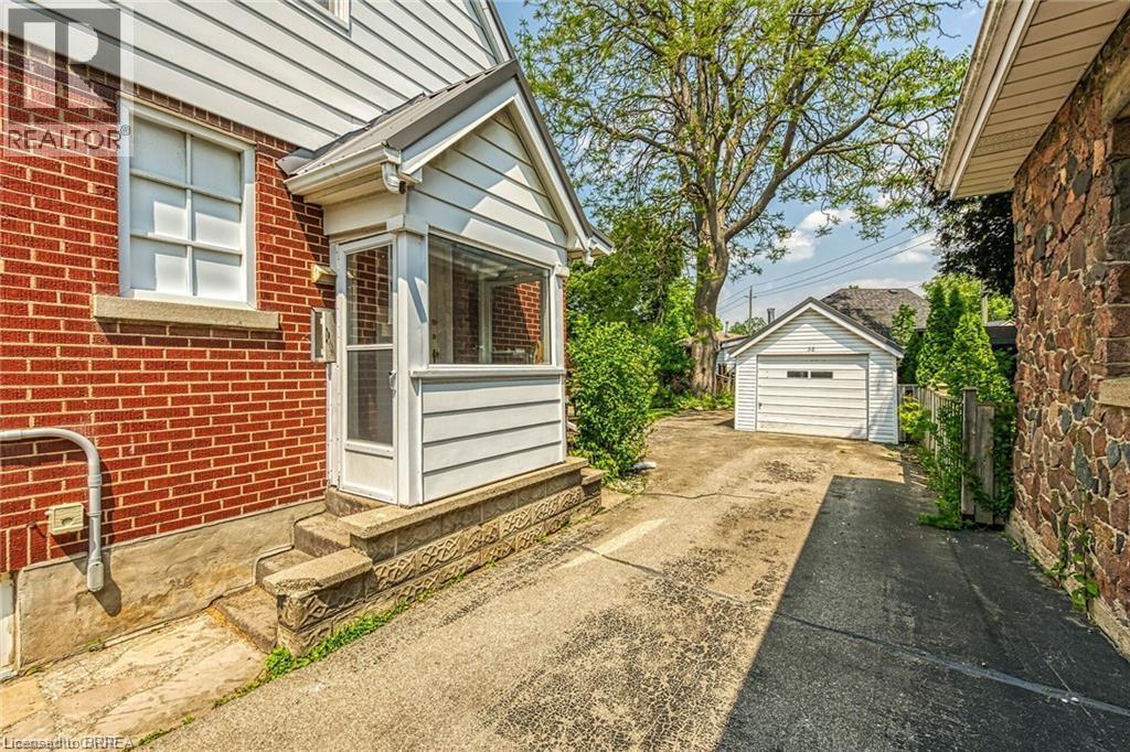 58 Mount Pleasant Street, Brantford, Ontario  N3T 1S8 - Photo 10 - 40772315