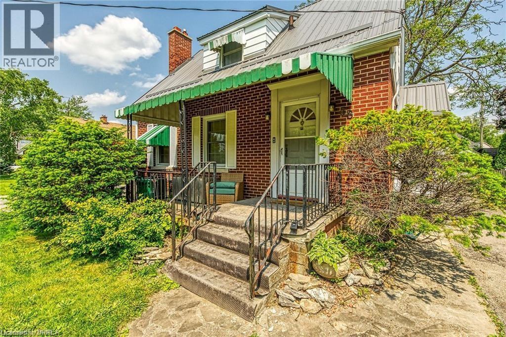 58 Mount Pleasant Street, Brantford, Ontario  N3T 1S8 - Photo 3 - 40772315
