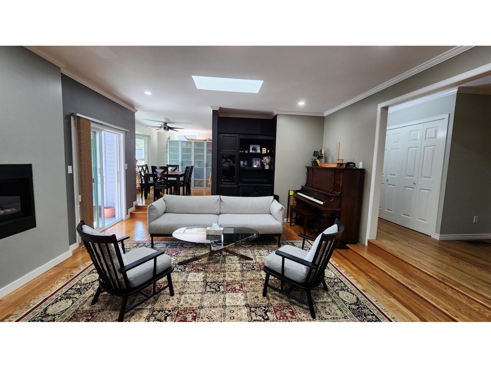 15580 20 Avenue, Surrey, British Columbia  V4A 2A5 - Photo 6 - R3051514